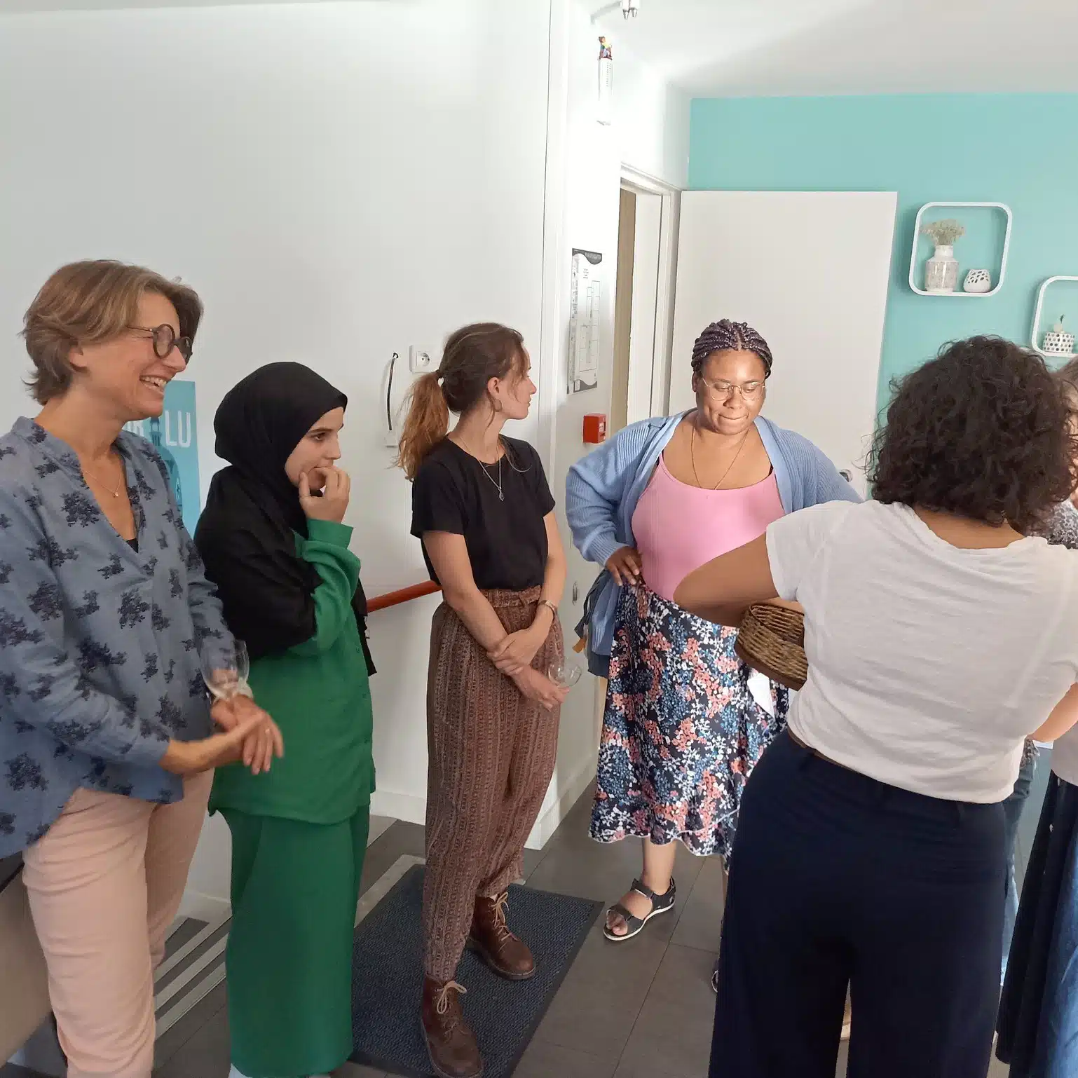 Moment convivial entre bénévoles — AREA Nantes